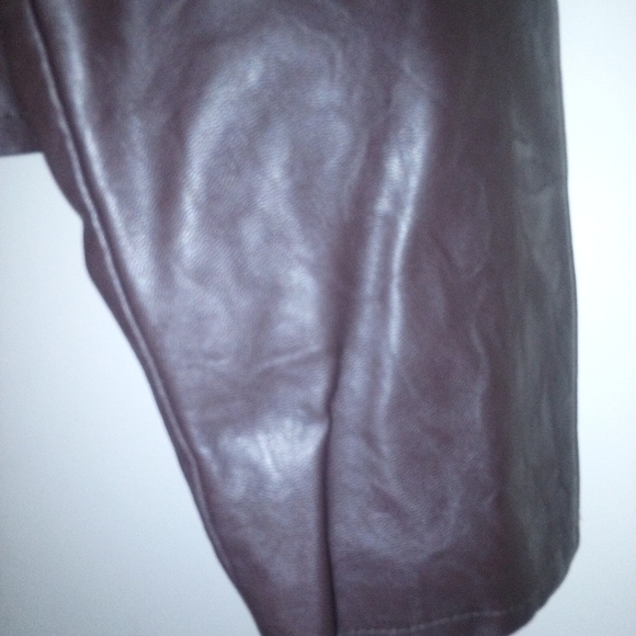 Women's Jacket - Picture 13 of 13